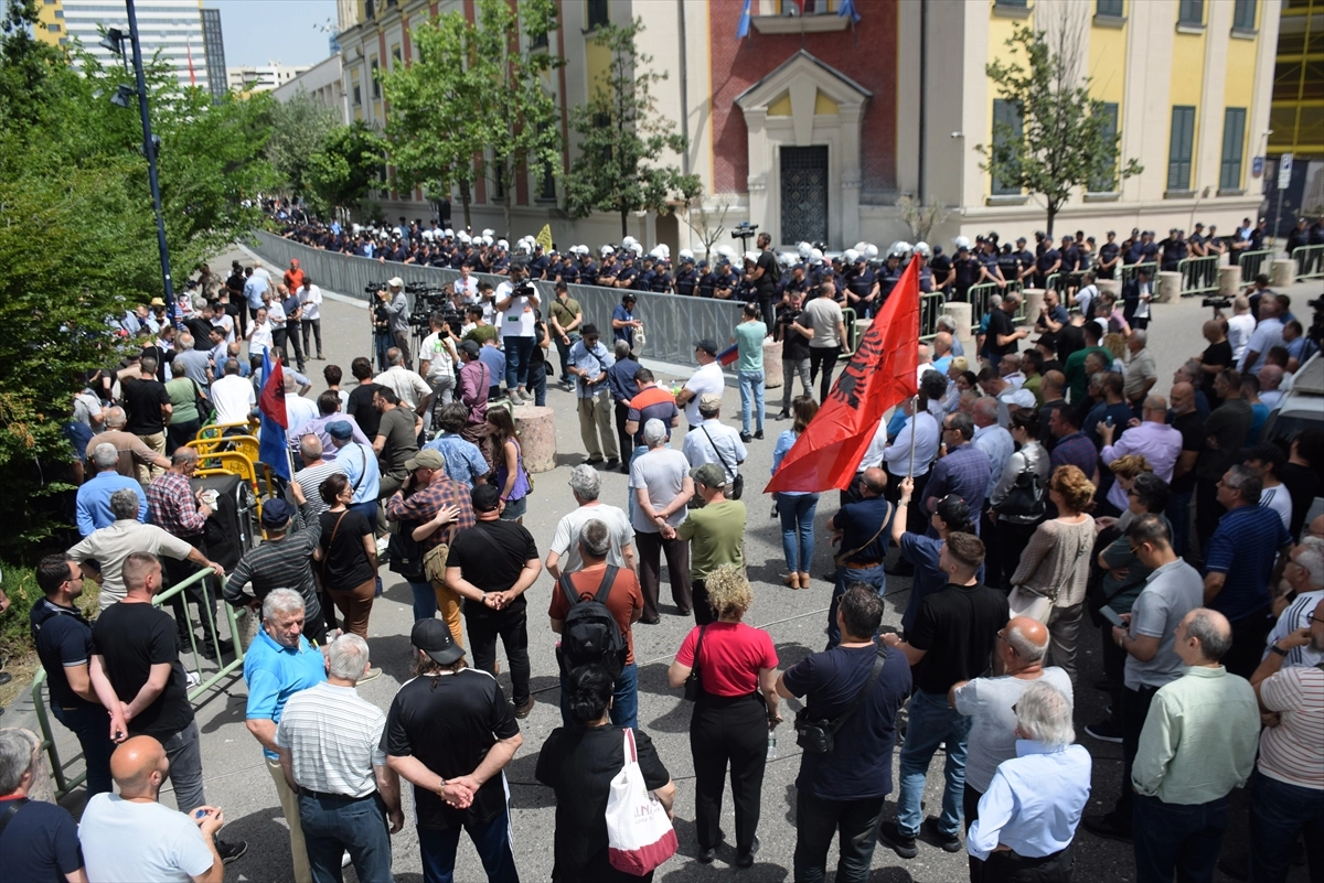 Albanija: Demonstranti tražili ostavku gradonačelnika Tirane